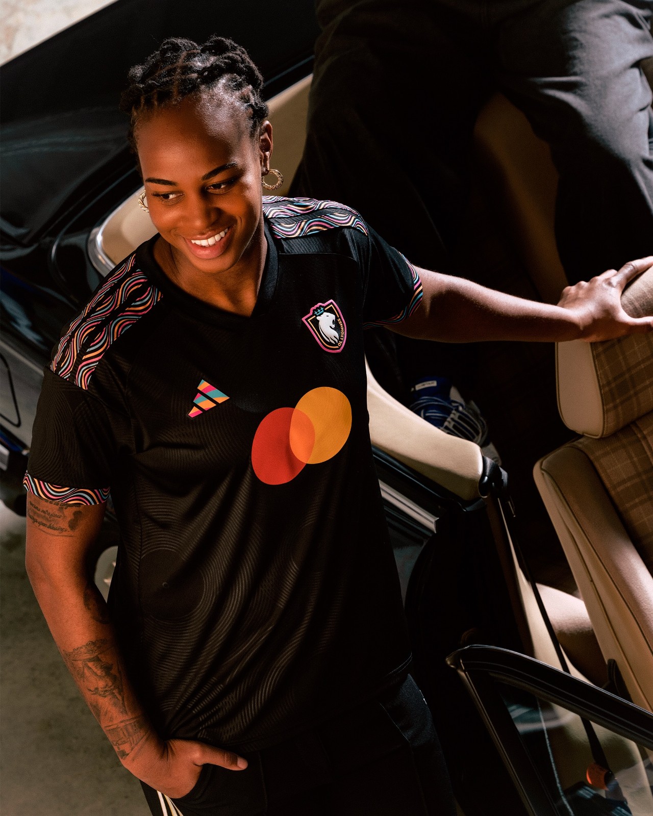 Le maglie dell'Olympique Lyonnais 2026-2027 celebrano Lione