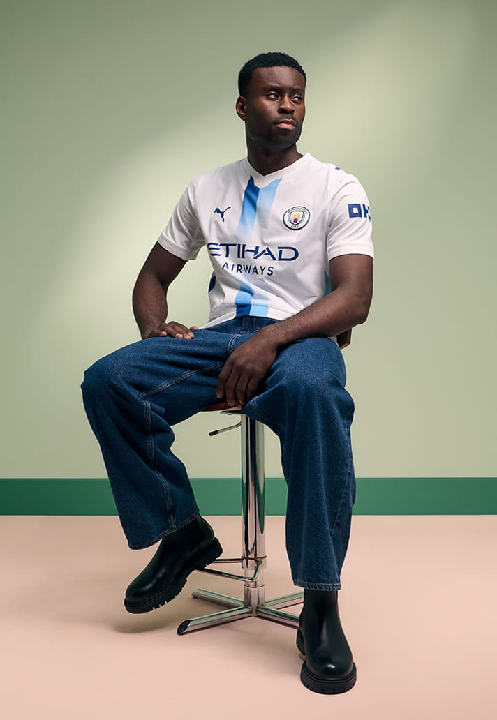 Terza maglia del Manchester City 2026-2027 disegnata con l'AI
