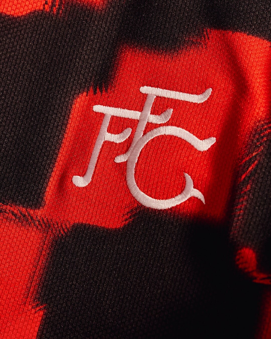Maglie del Fulham FC 2026-2027 con un look retrò!