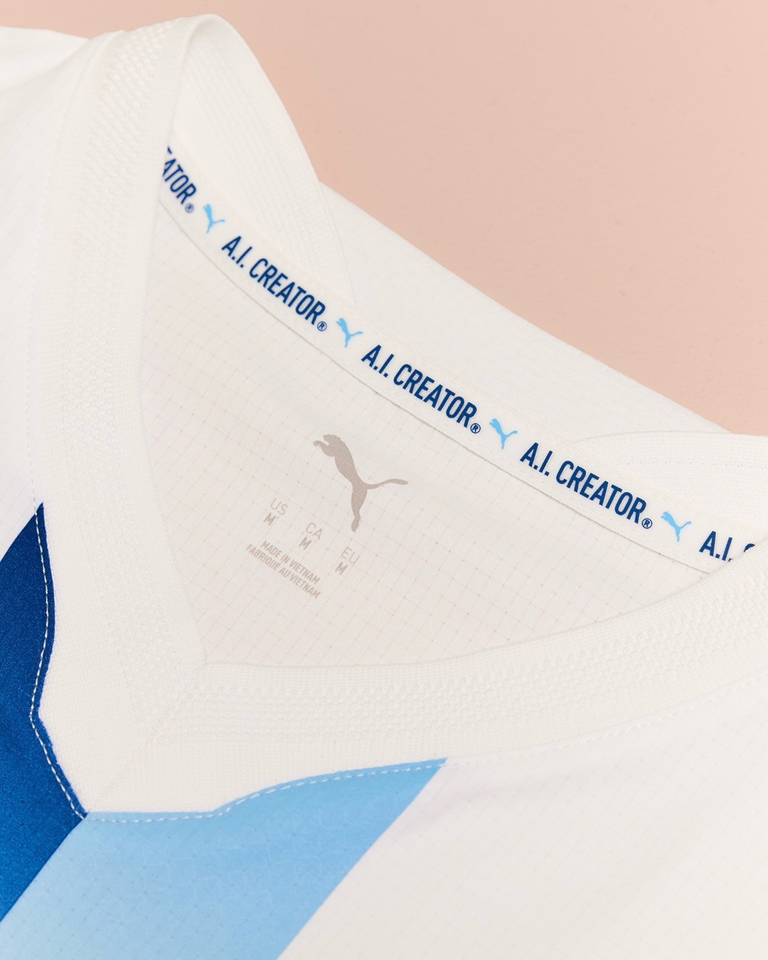 Terza maglia del Manchester City 2026-2027 disegnata con l'AI