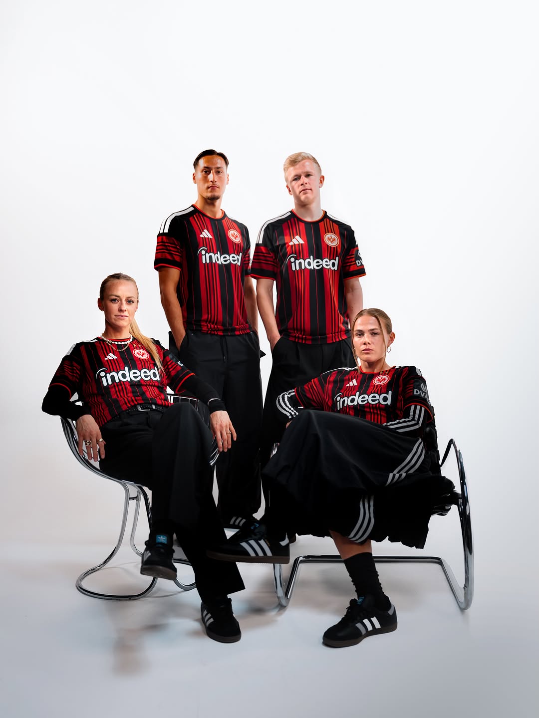 Maglia home Eintracht Frankfurt 2026-2027 con un twist moderno!