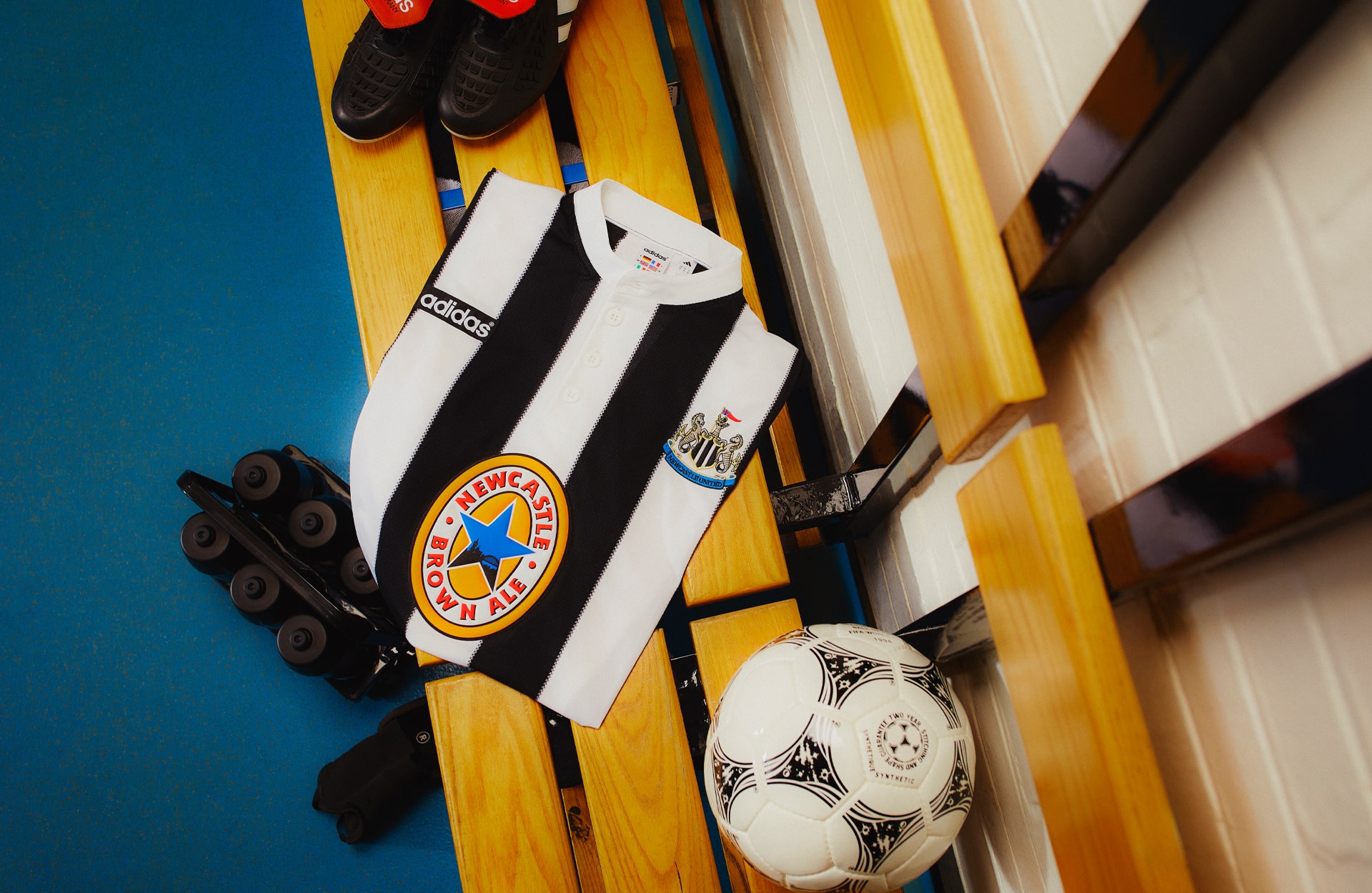 Newcastle United maglia home 1995-1997