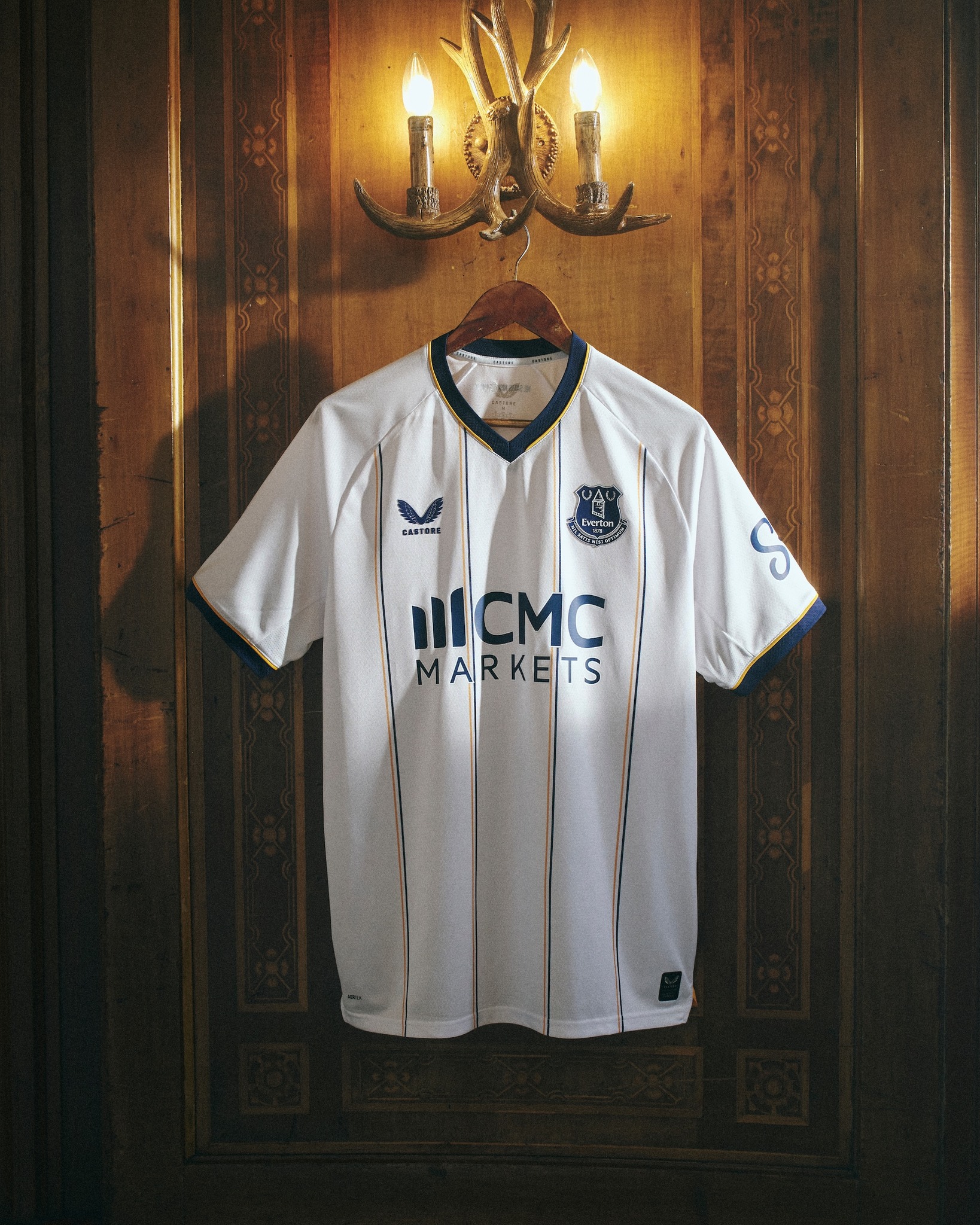 Le maglie dell'Everton 2026-2027 aprono una nuova era!