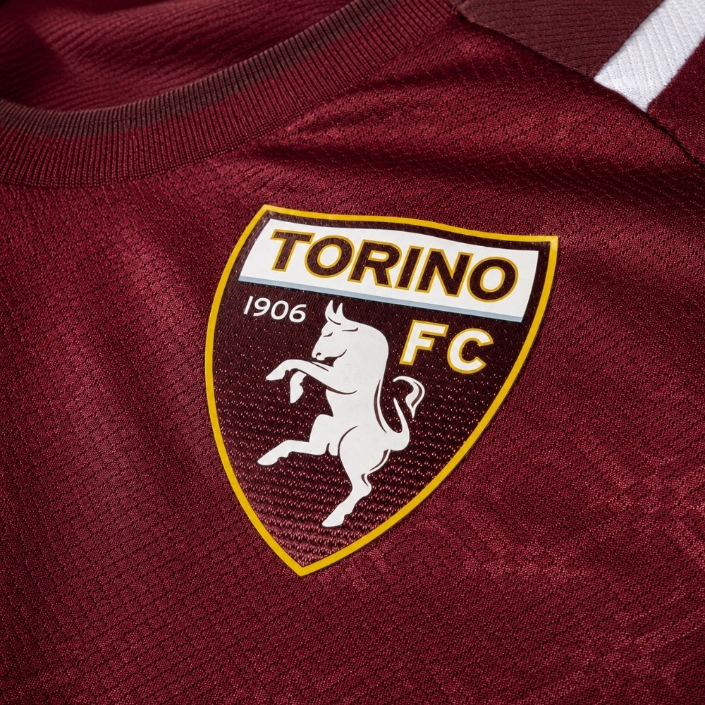 Le maglie del Torino 2026-2027 onorano Superga e l'amicizia con il River Plate