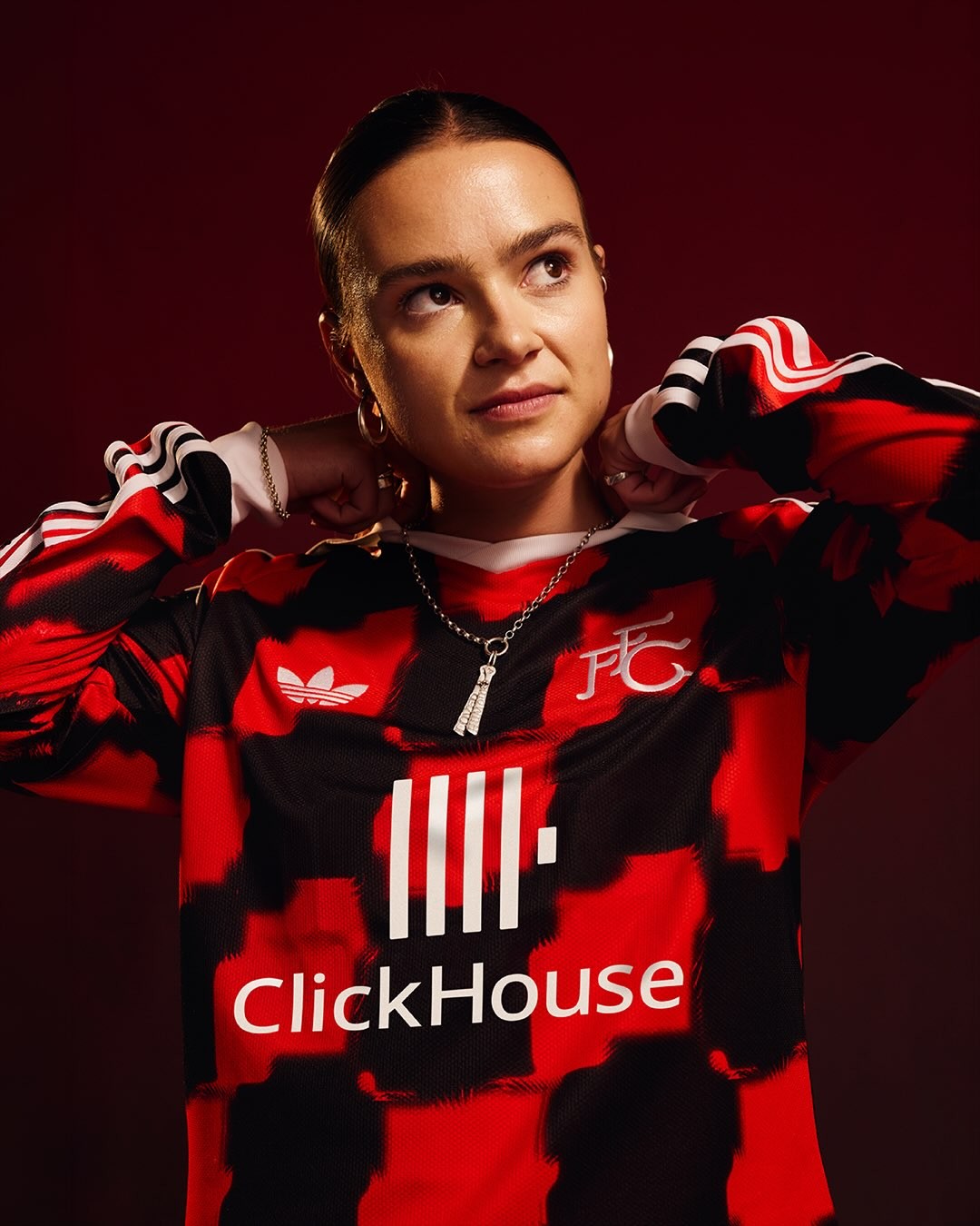 Maglie del Fulham FC 2026-2027 con un look retrò!