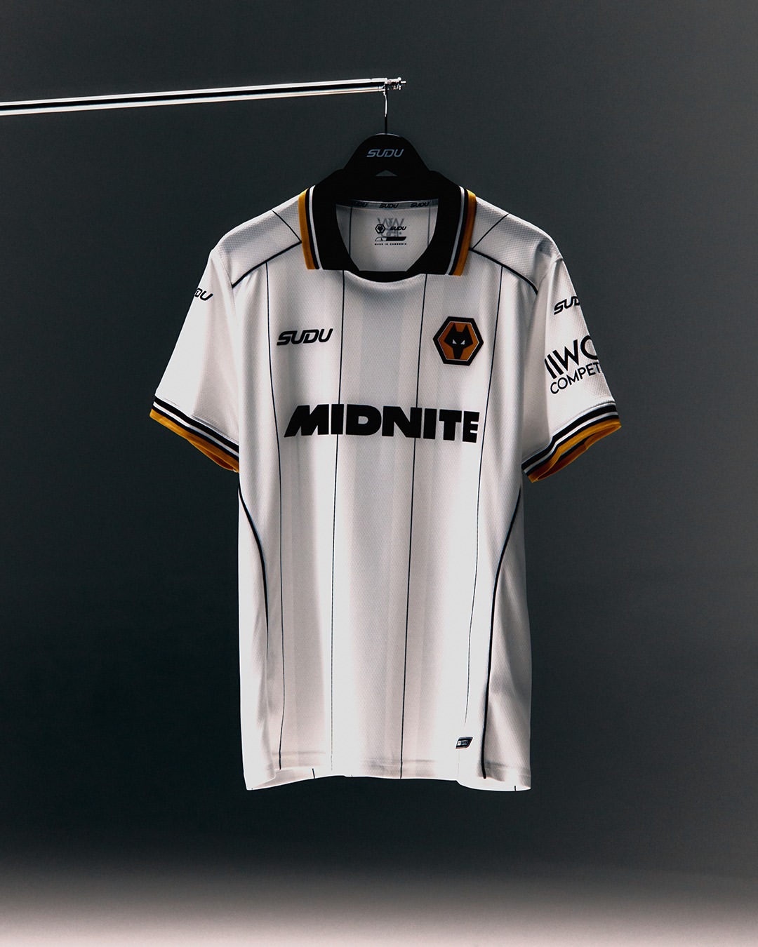 Maglie Wolverhampton Wanderers 2026-2027