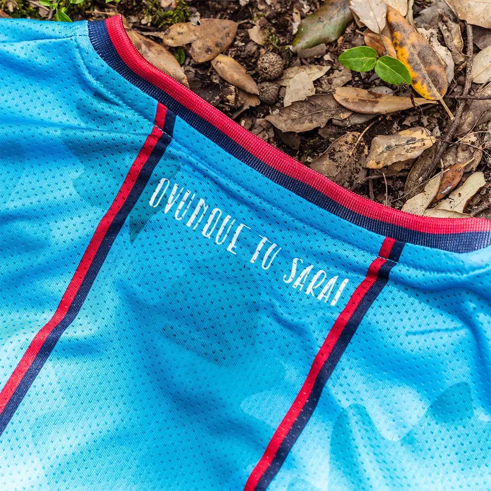 Maglie del Cagliari 2025-2026: il mare sardo, il Maestrale e la campagna BREATHE