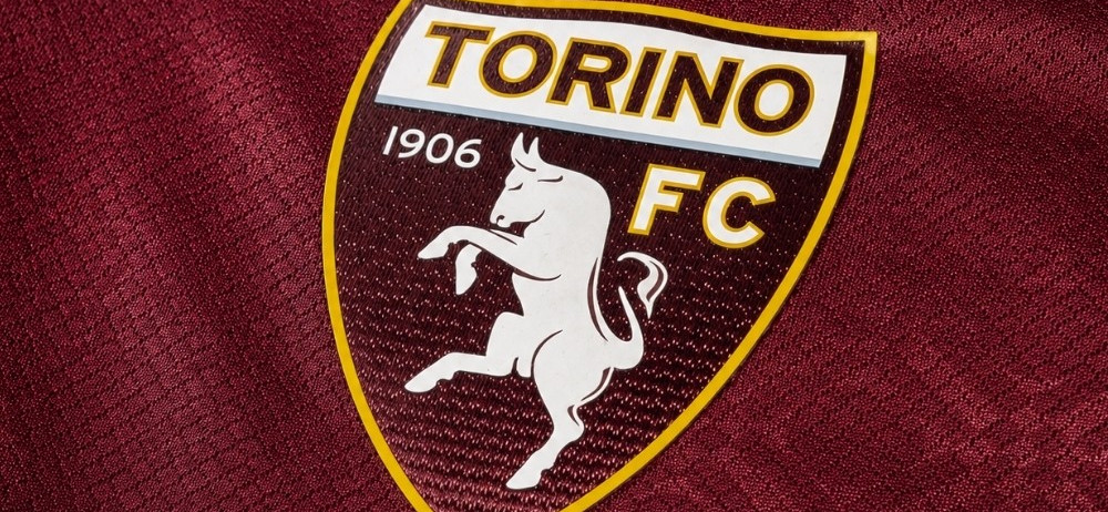 Le maglie del Torino 2026-2027 onorano Superga e l'amicizia con il River Plate