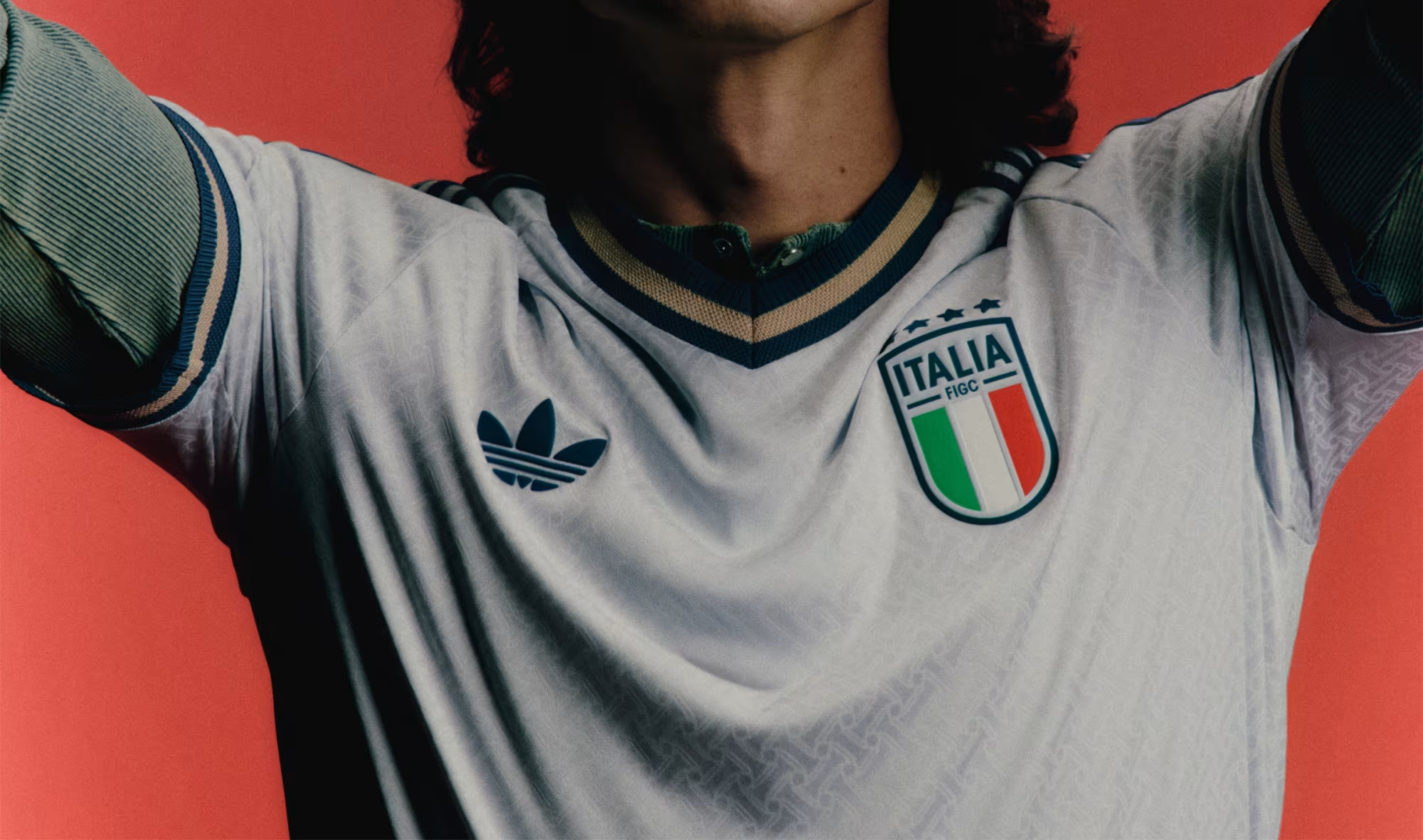 La maglia away dell'Italia 2026-2027 è ispirata alla moda!