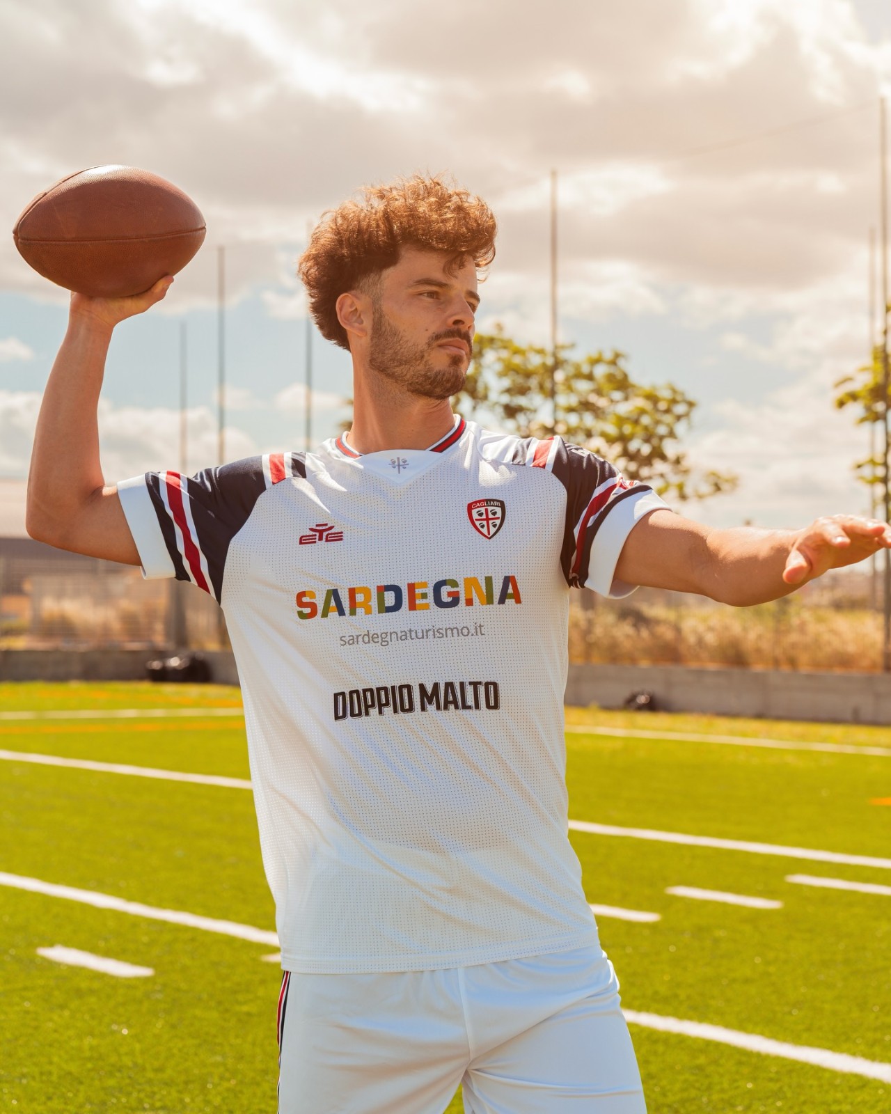 Ecco le maglie del Cagliari Calcio 2026-2027