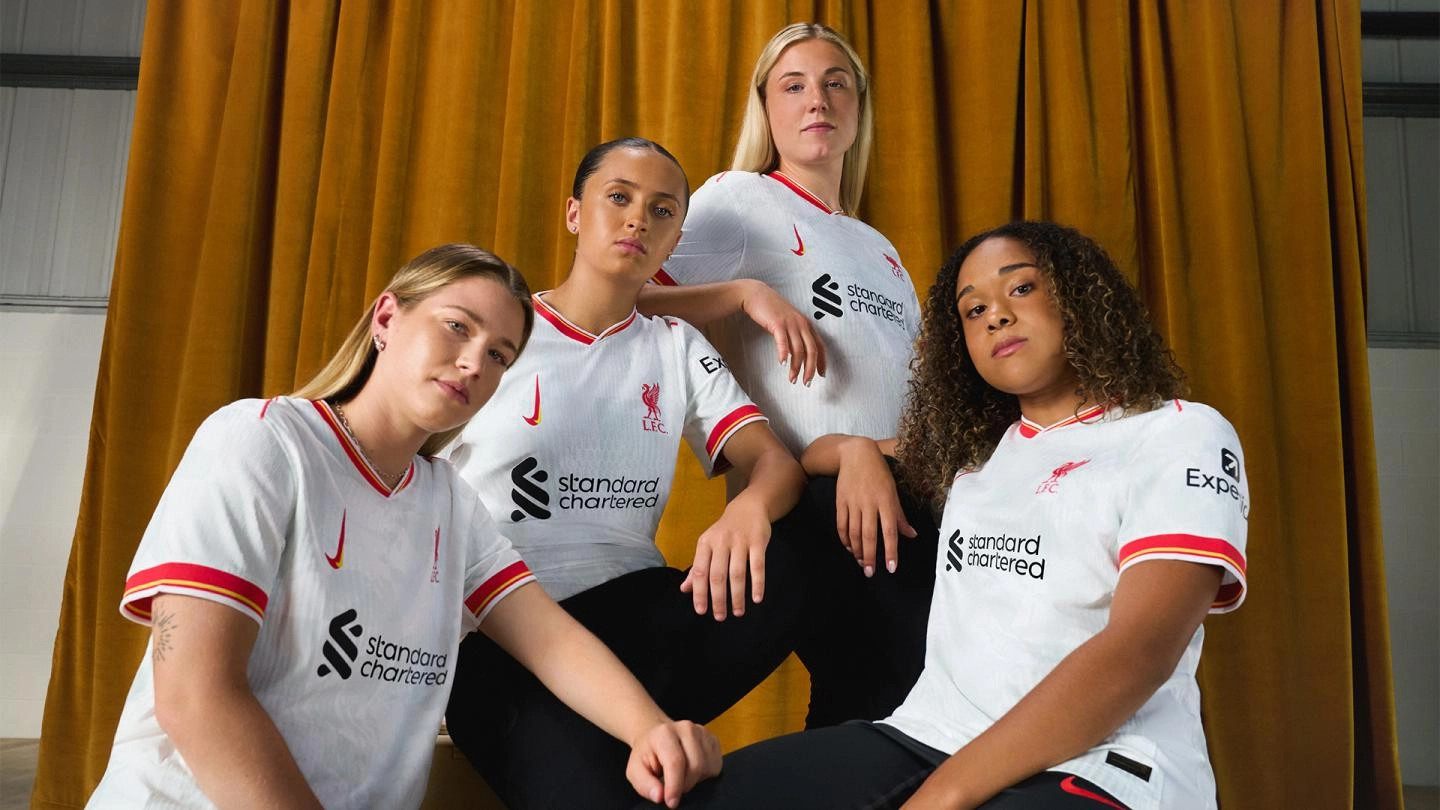 Liverpool terza maglia 2024-2025