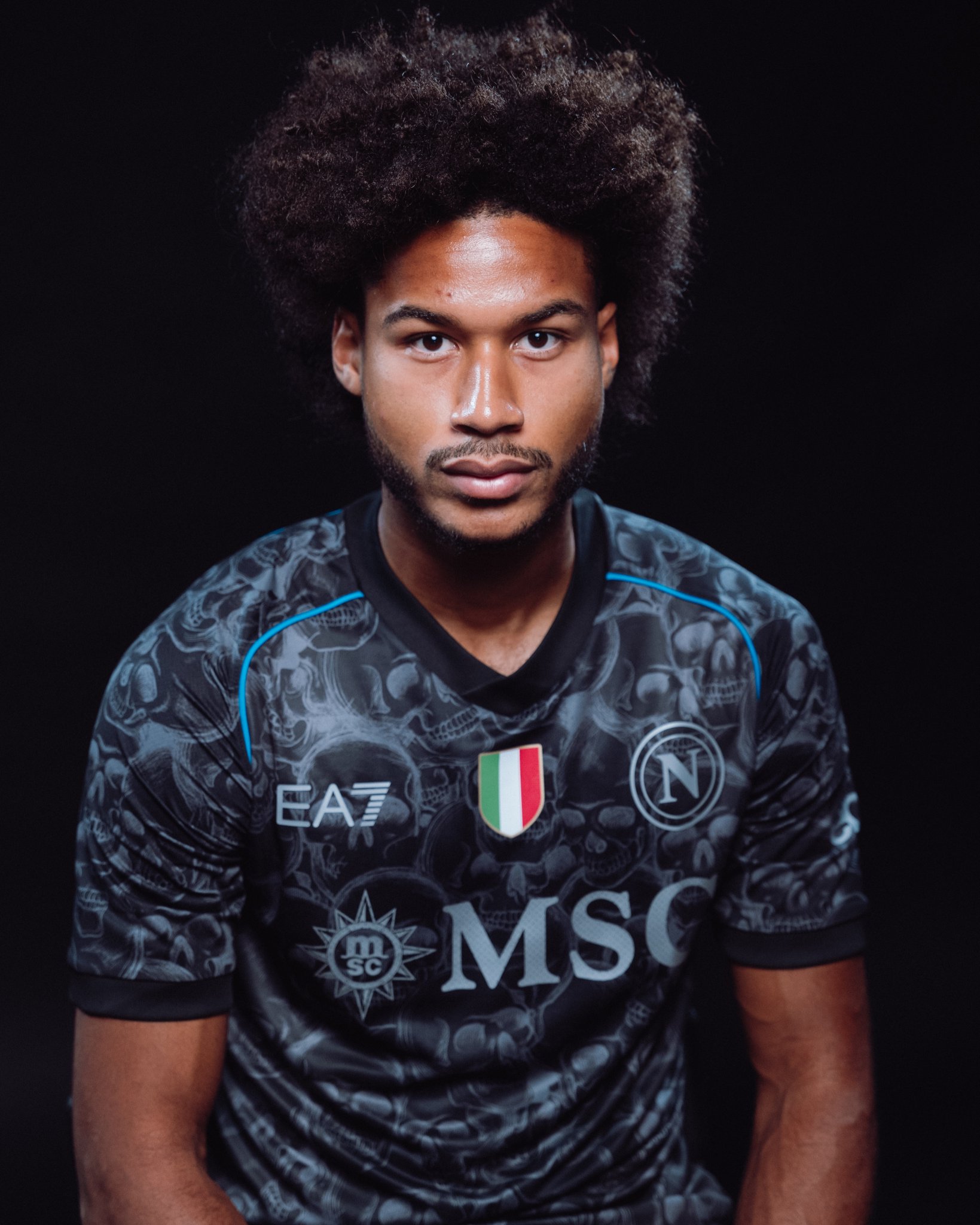 Maglia di Halloween del Napoli 2023-2024: i teschi delle Fontanelle