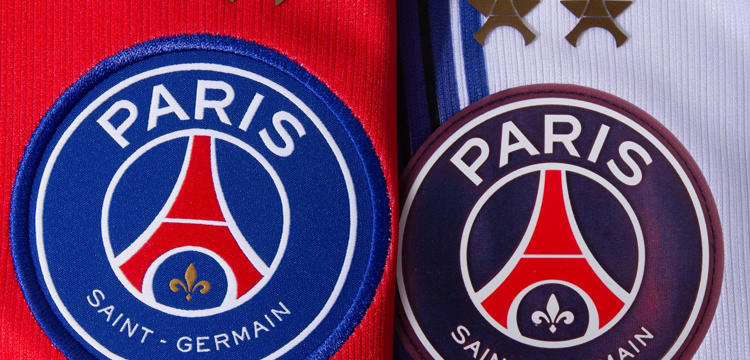Twee Sterren Op Paris Saint Germain Voetbalshirt