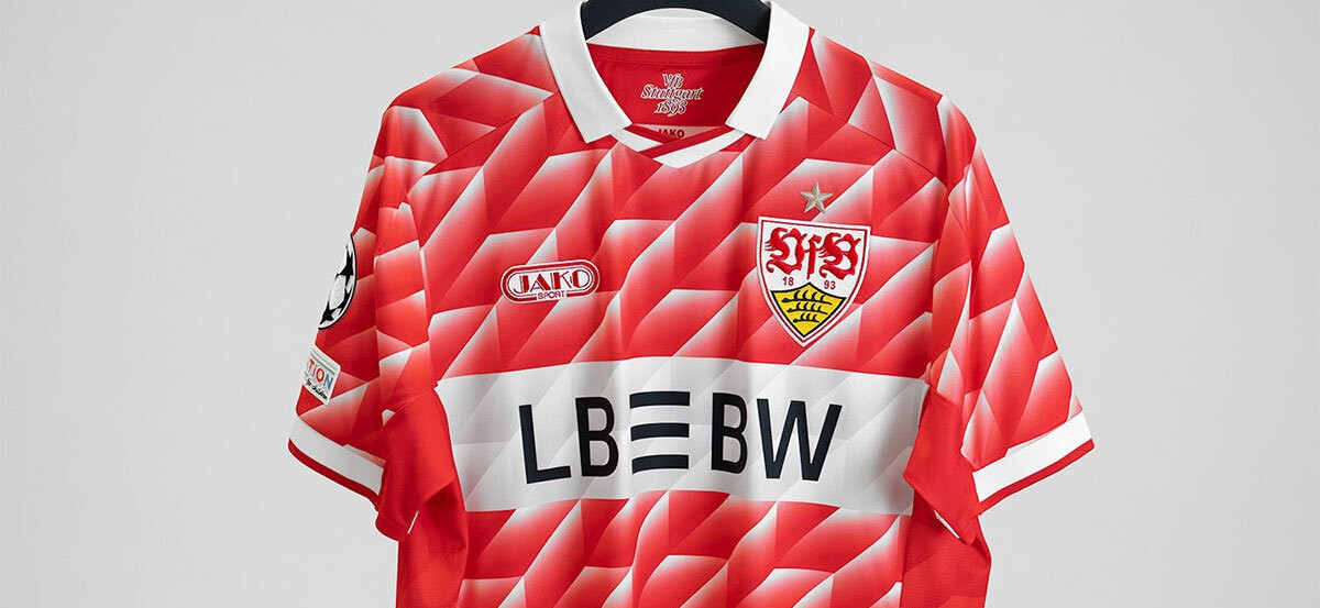 Con queste maglie il VfB Stuttgart gioca le partite di Champions League nel 2026-2027