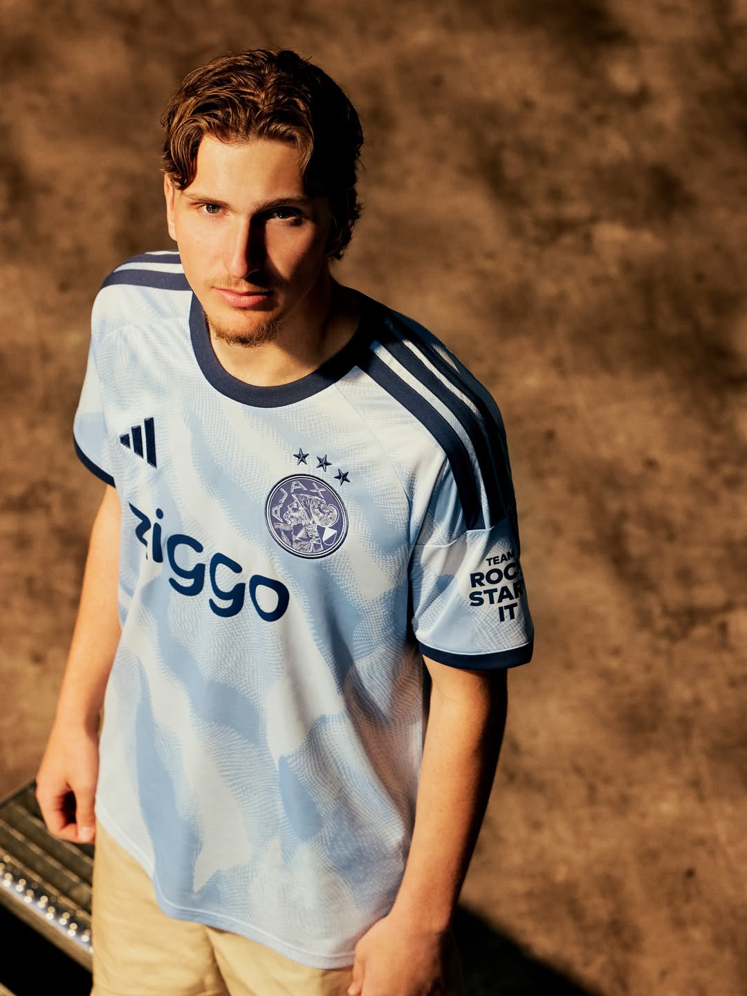 Terza maglia Ajax 2026-2027 ispirata alle storiche maglie away