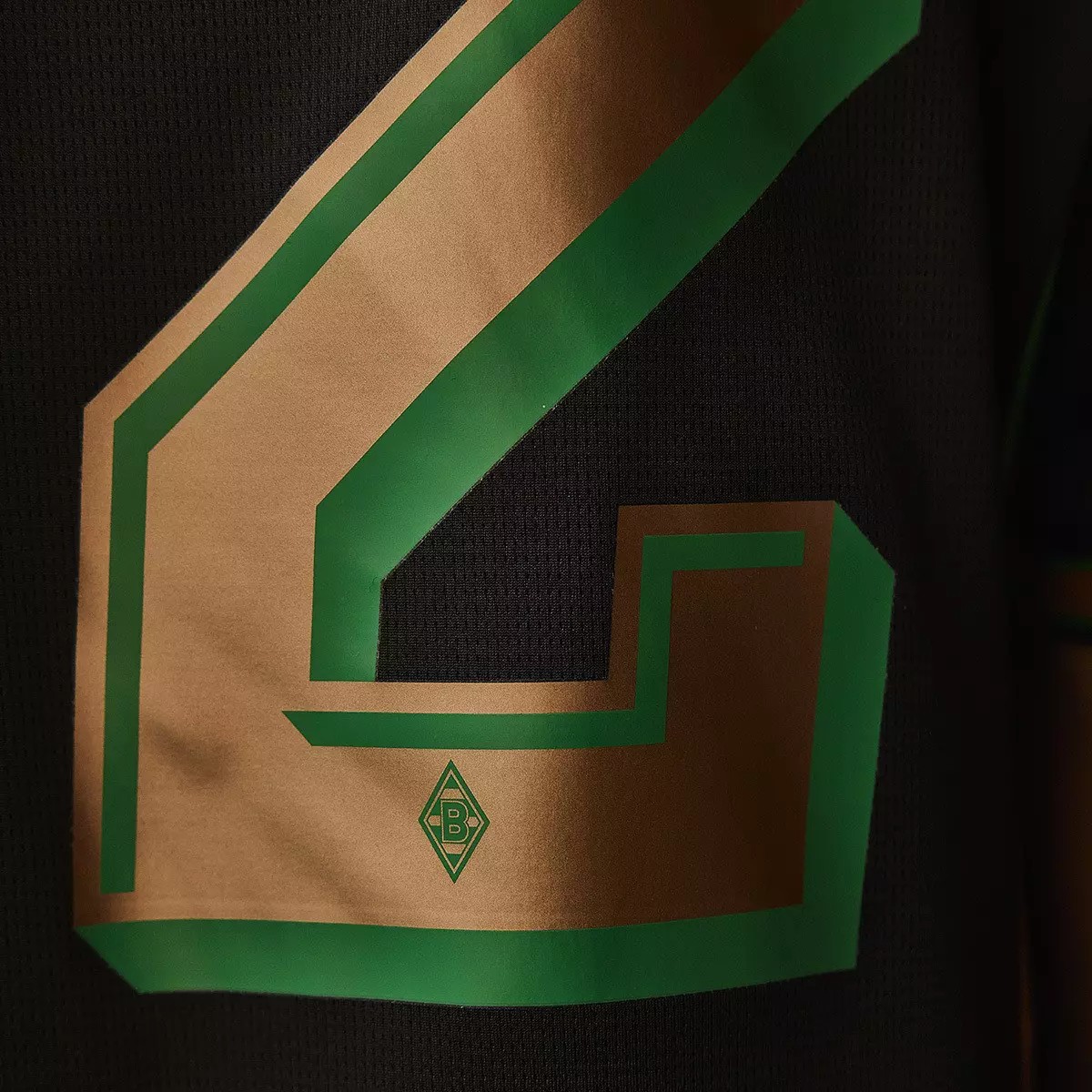 Maglia away Borussia Mönchengladbach 2026-2027 nera con accenti bronzo